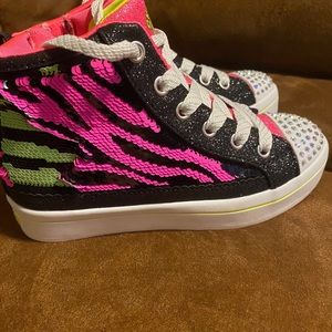 Sketchers Flip Kicks size 13 NEVER WORN